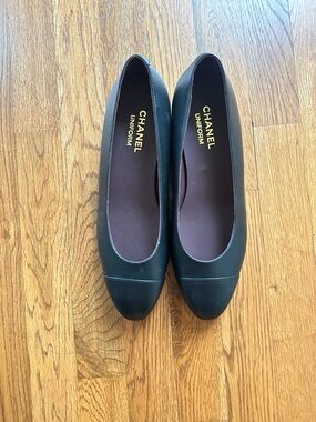 CHANEL Black Uniform Ballet Flats